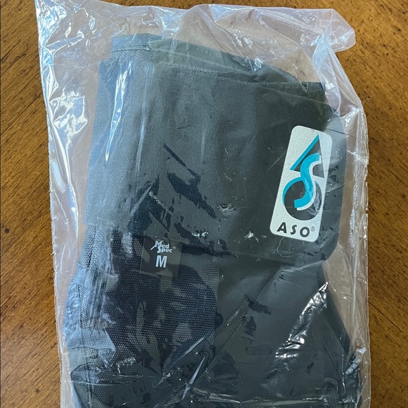 ASO Ankle Stabilizer, Black, Size Medium. No box but in plastic wrap. - Picture 3 of 8